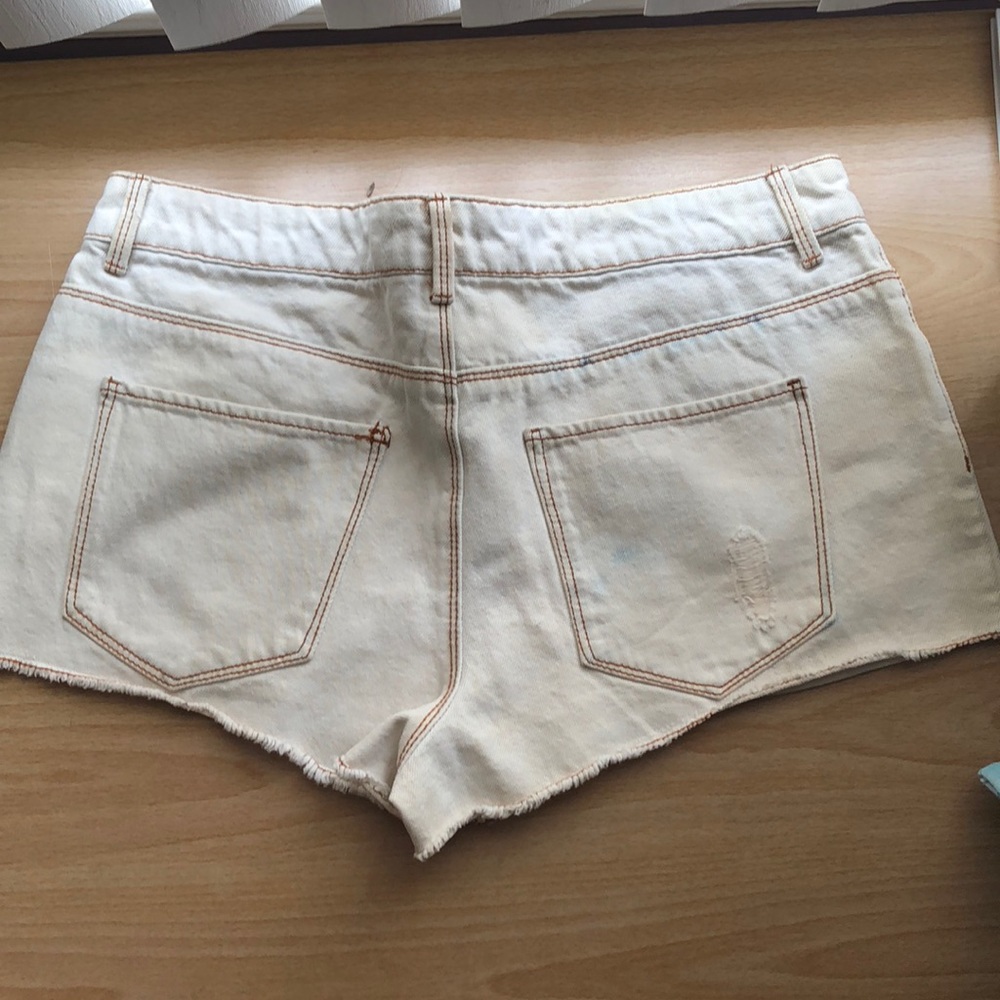 Shorts - Picture 2 of 2